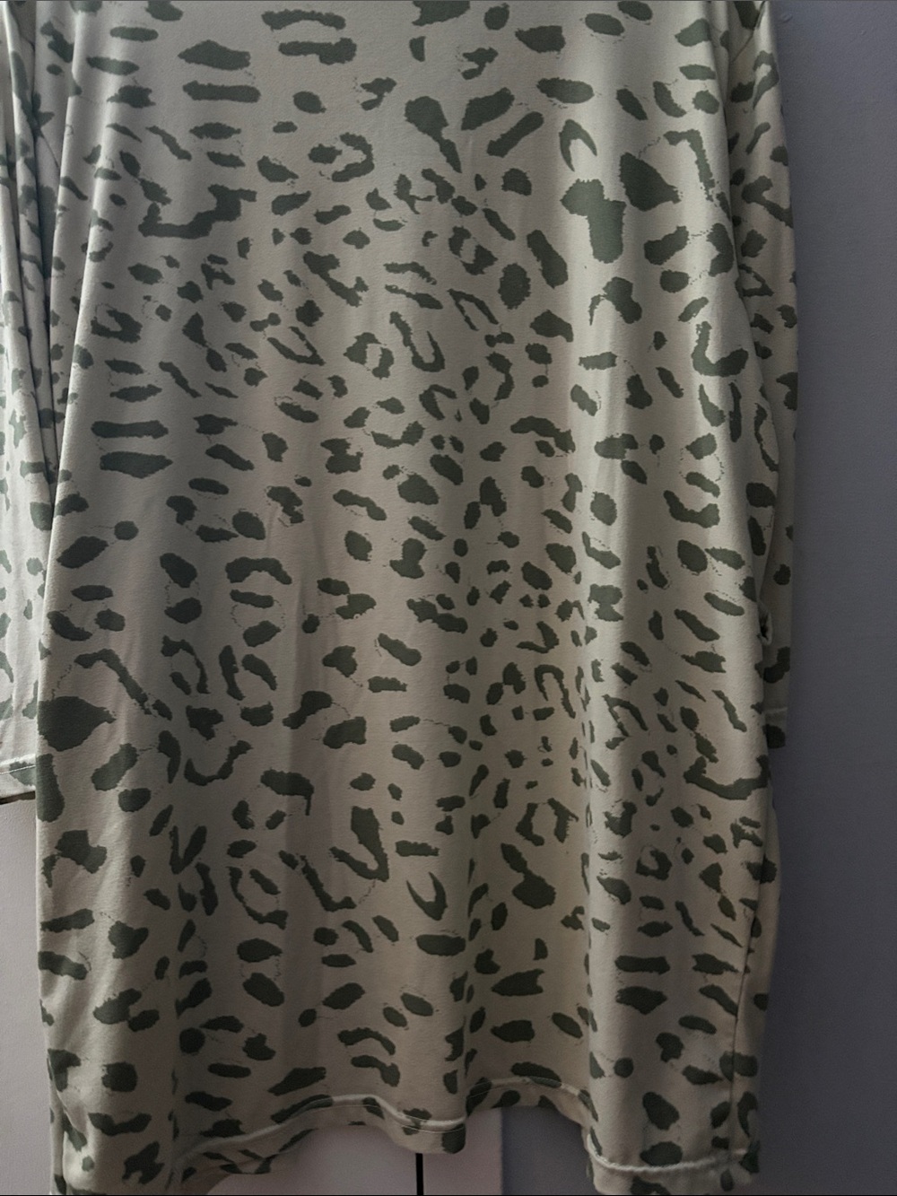 Cherokee Open-Front Animal Print Robe - Cream & Olive - Picture 3 of 4